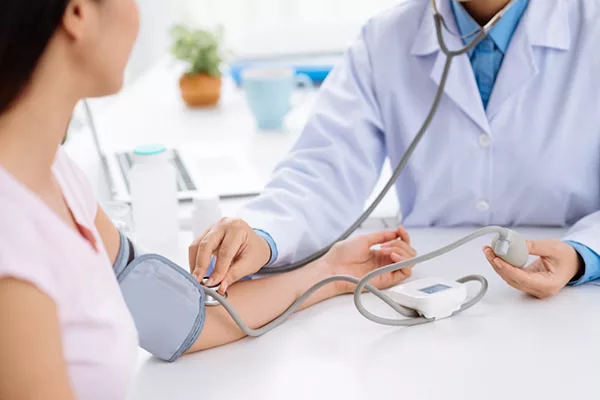 Sức khỏe là tài sản vô giá, phòng hơn chữa, chữa sớm hơn chữa muộn